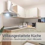 Benville Bv13 - Ruhige Lage & Tiefgarage - Balkon - Wlan - Zentral Gelegen *