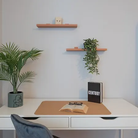 Benville Bv13 - Ruhige Lage & Tiefgarage - Balkon - Wlan - Zentral Gelegen Appartement *