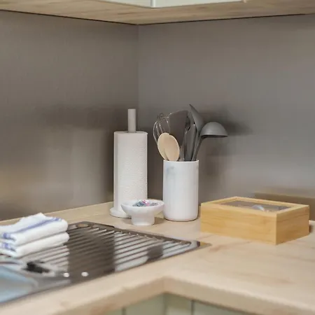 Benville Bv13 - Ruhige Lage & Tiefgarage - Balkon - Wlan - Zentral Gelegen *