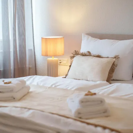 Apartment Benville - Terrasse - Stylisch - Parkplatz *