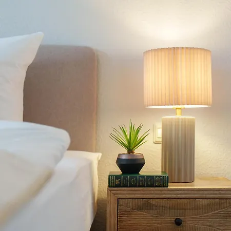 Benville Bv13 - Ruhige Lage & Tiefgarage - Balkon - Wlan - Zentral Gelegen * Pirna