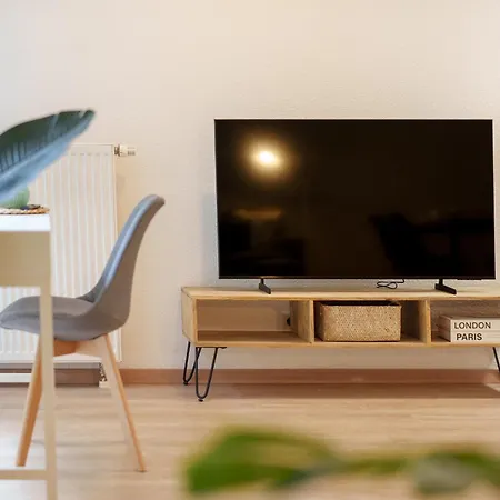 Benville - Terrasse - Stylisch - Parkplatz