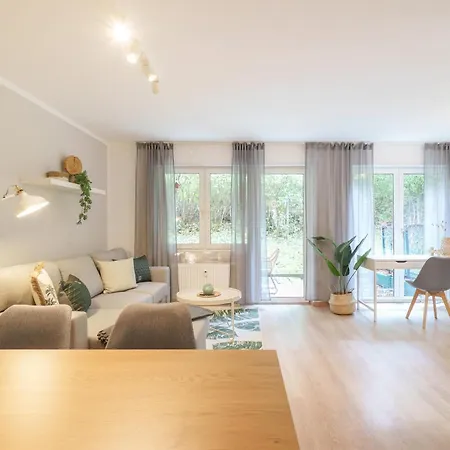 Appartement Benville Bv13 - Ruhige Lage & Tiefgarage - Balkon - Wlan - Zentral Gelegen *