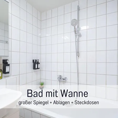 Benville - Ruhige Lage & Tiefgarage - Balkon - Wlan - Zentral Gelegen Lejlighed