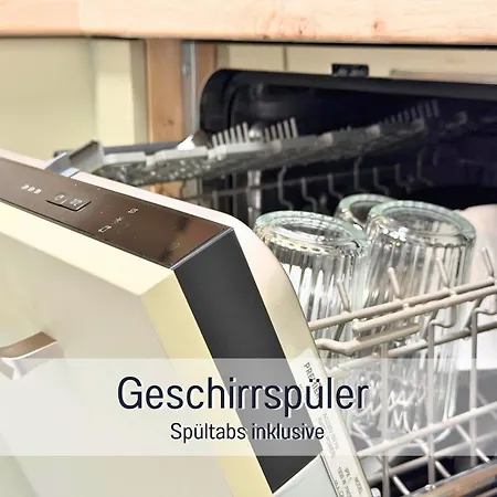 Apartament Benville - Ruhige Lage & Tiefgarage - Balkon - Wlan - Zentral Gelegen *